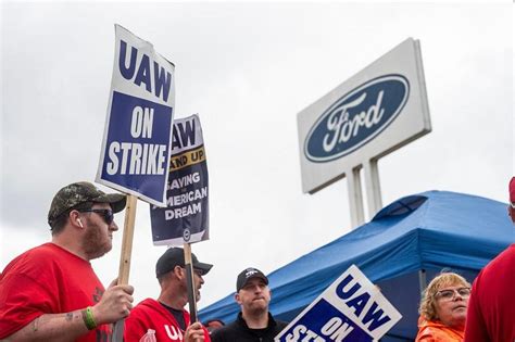 UAW may be nearing deal with Ford that could end strike